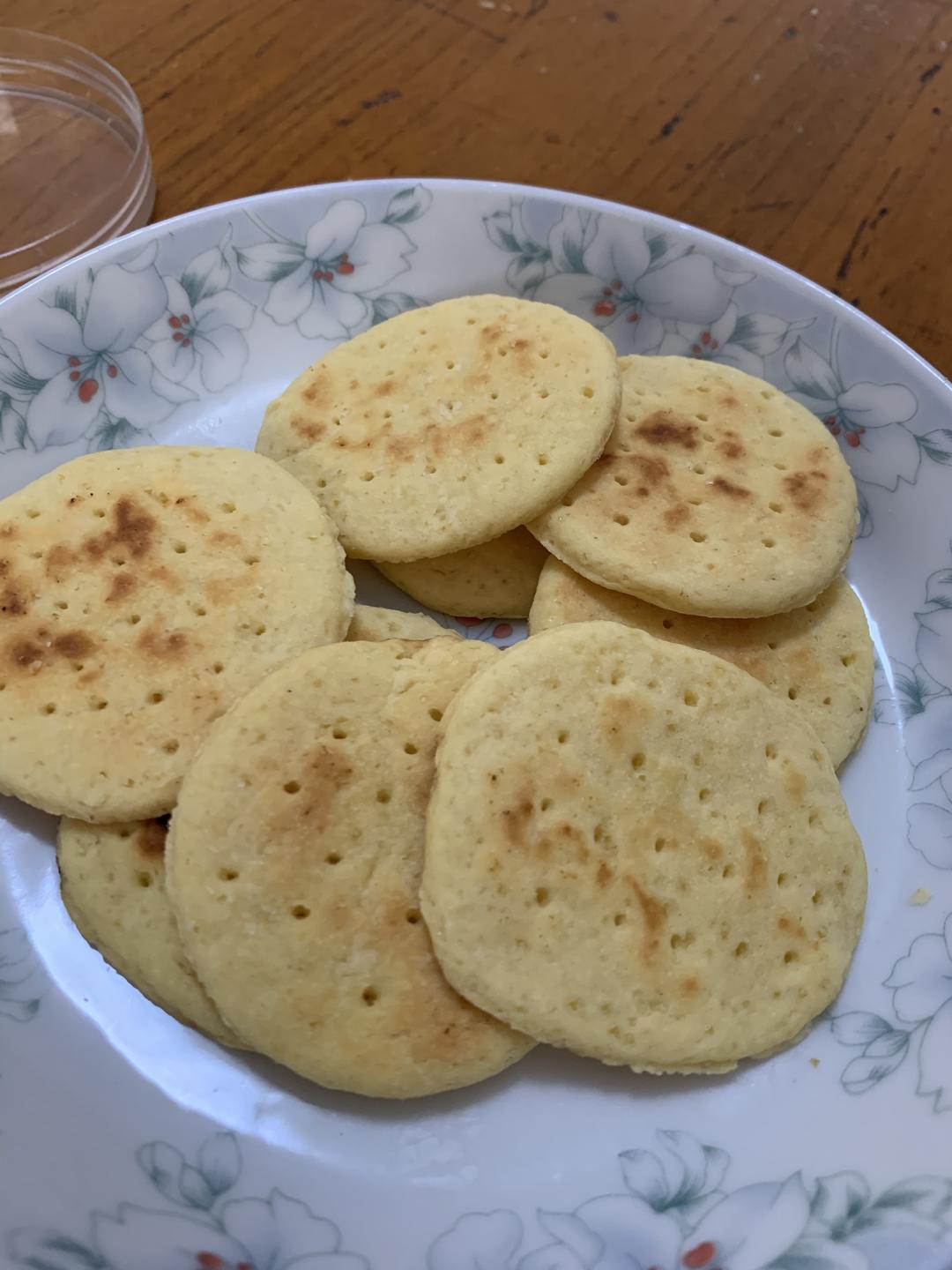 香酥饼干，不需要任何技巧，用料简单好操作