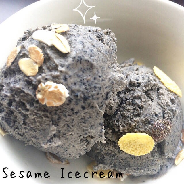 黑芝麻冰淇淋
