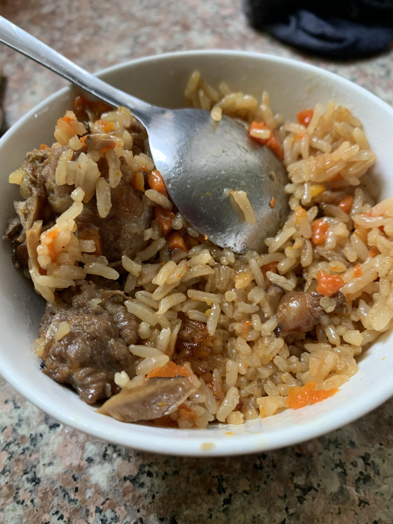 喷香排骨焖饭（爆好吃）