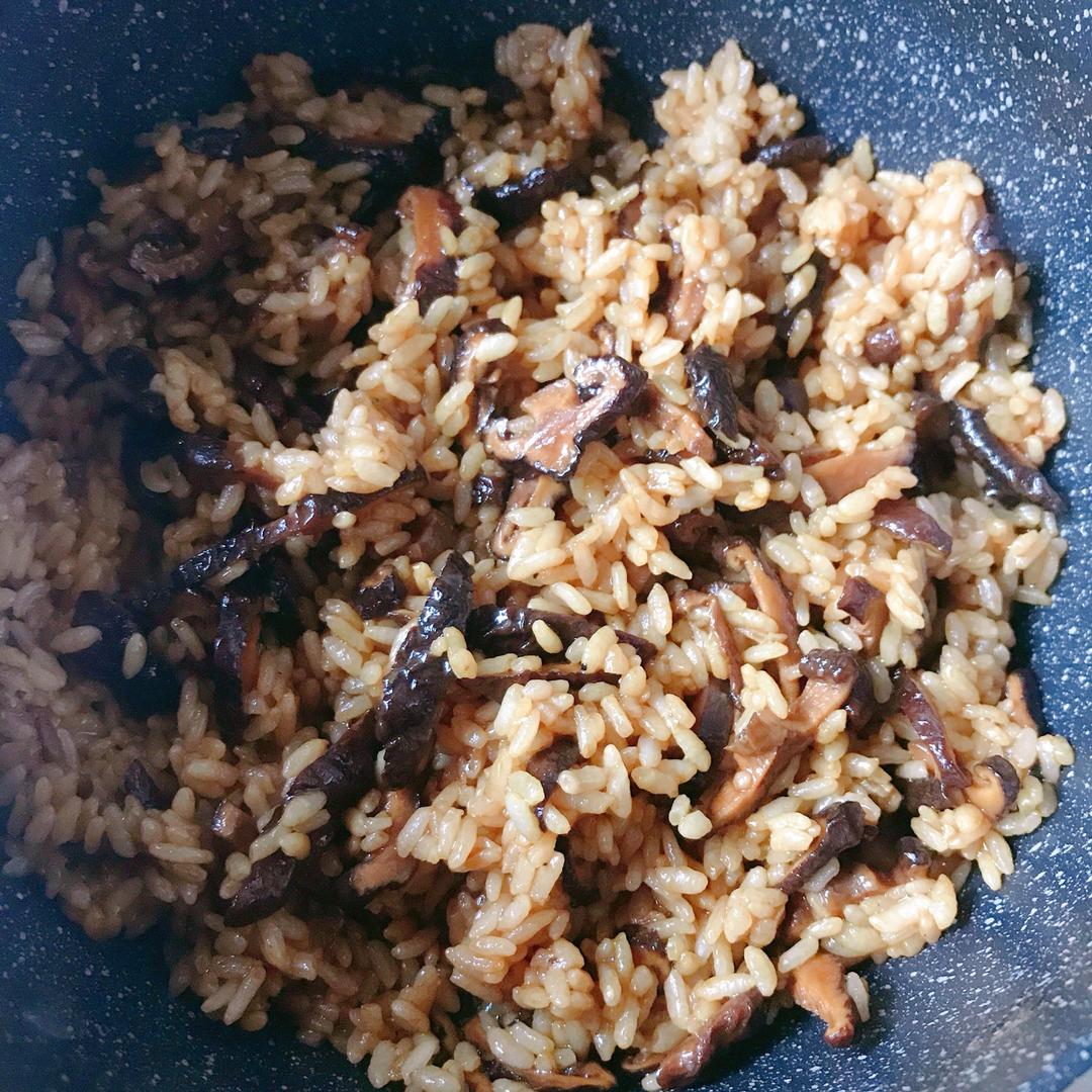 香菇油饭
