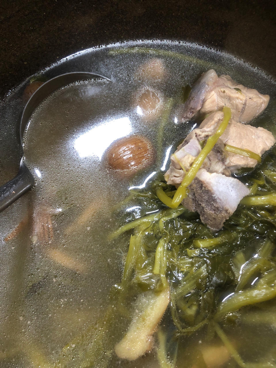 西洋菜陈肾猪骨汤