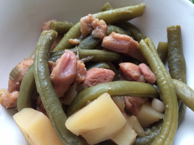 土豆豆角炖鸡块