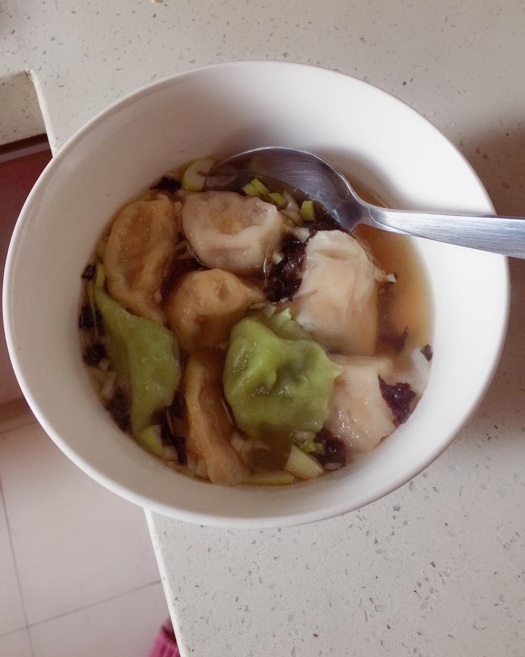 龙利鱼肉饺