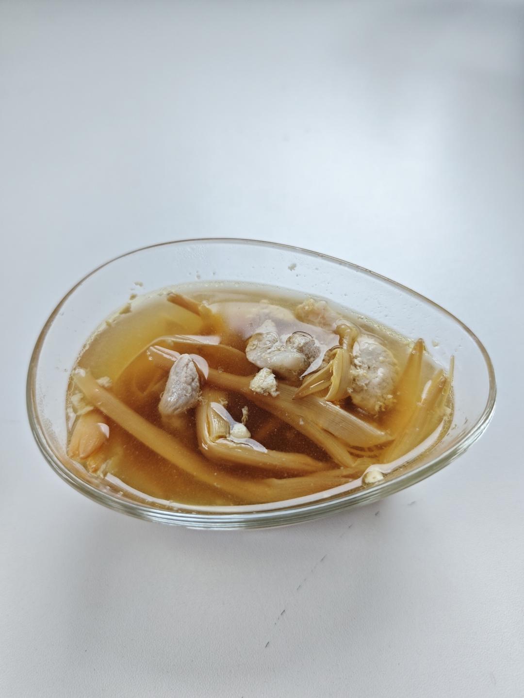 黄花菜肉片汤