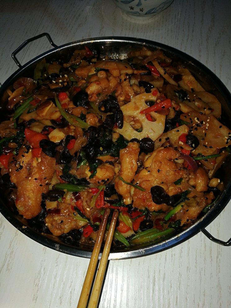干锅牛蛙