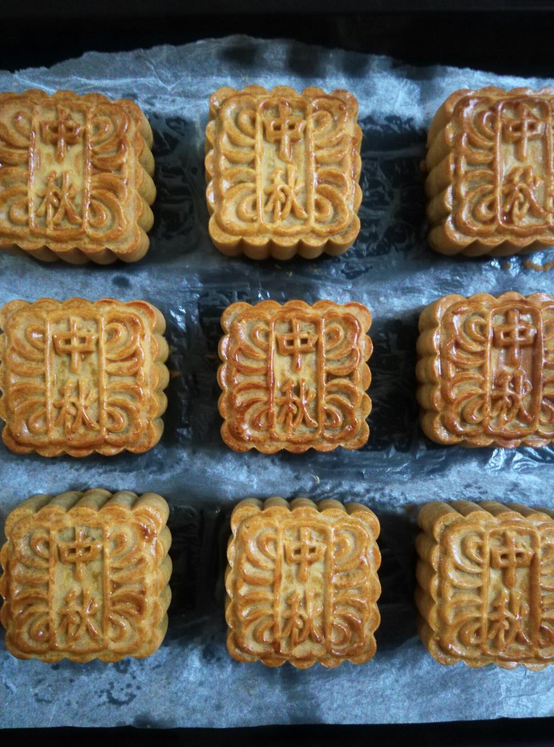 金沙奶黄月饼