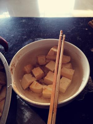 做霉豆腐的做法 步骤3