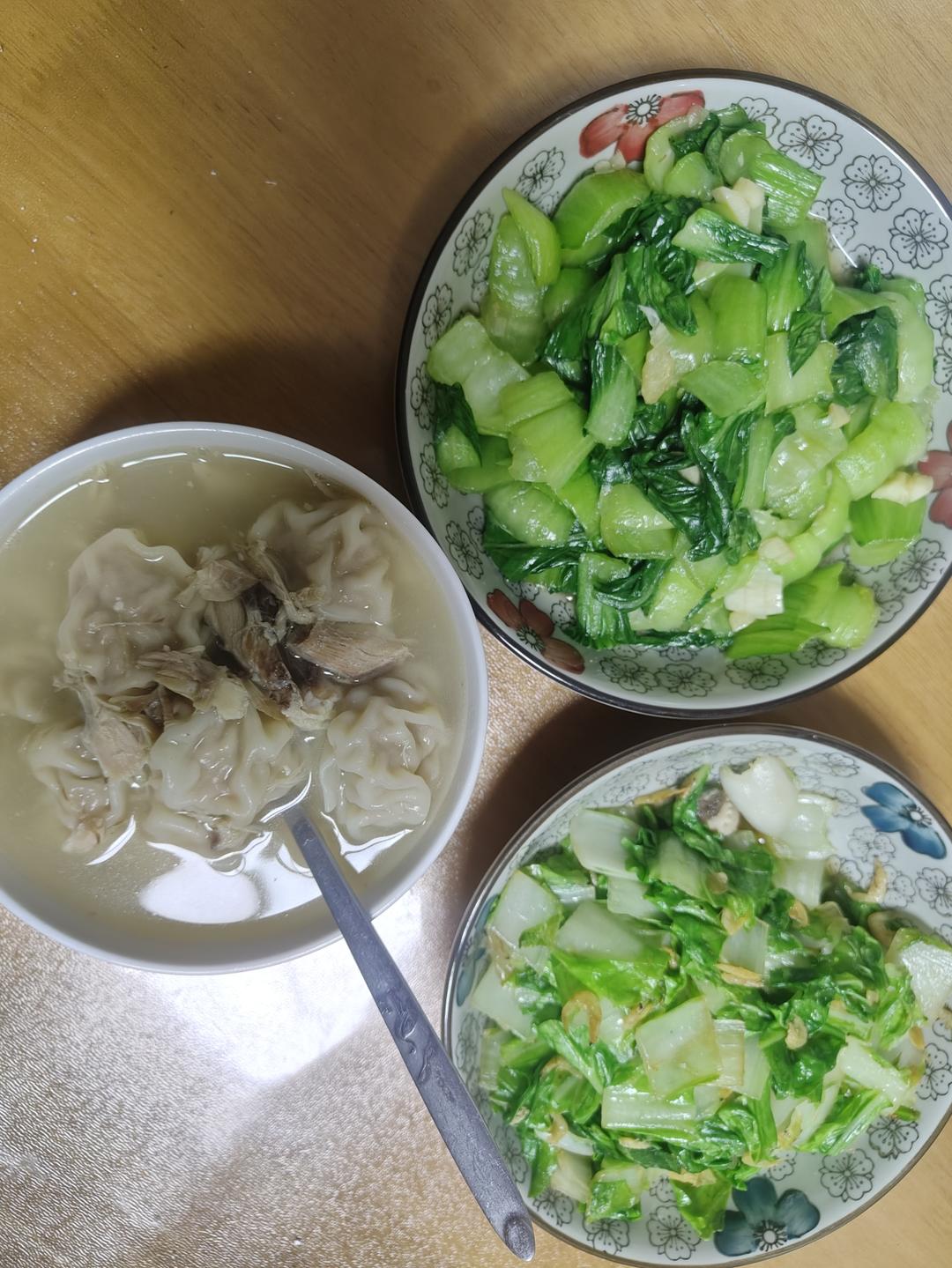 新手小白也能做的家常菜--蒜蓉小白菜