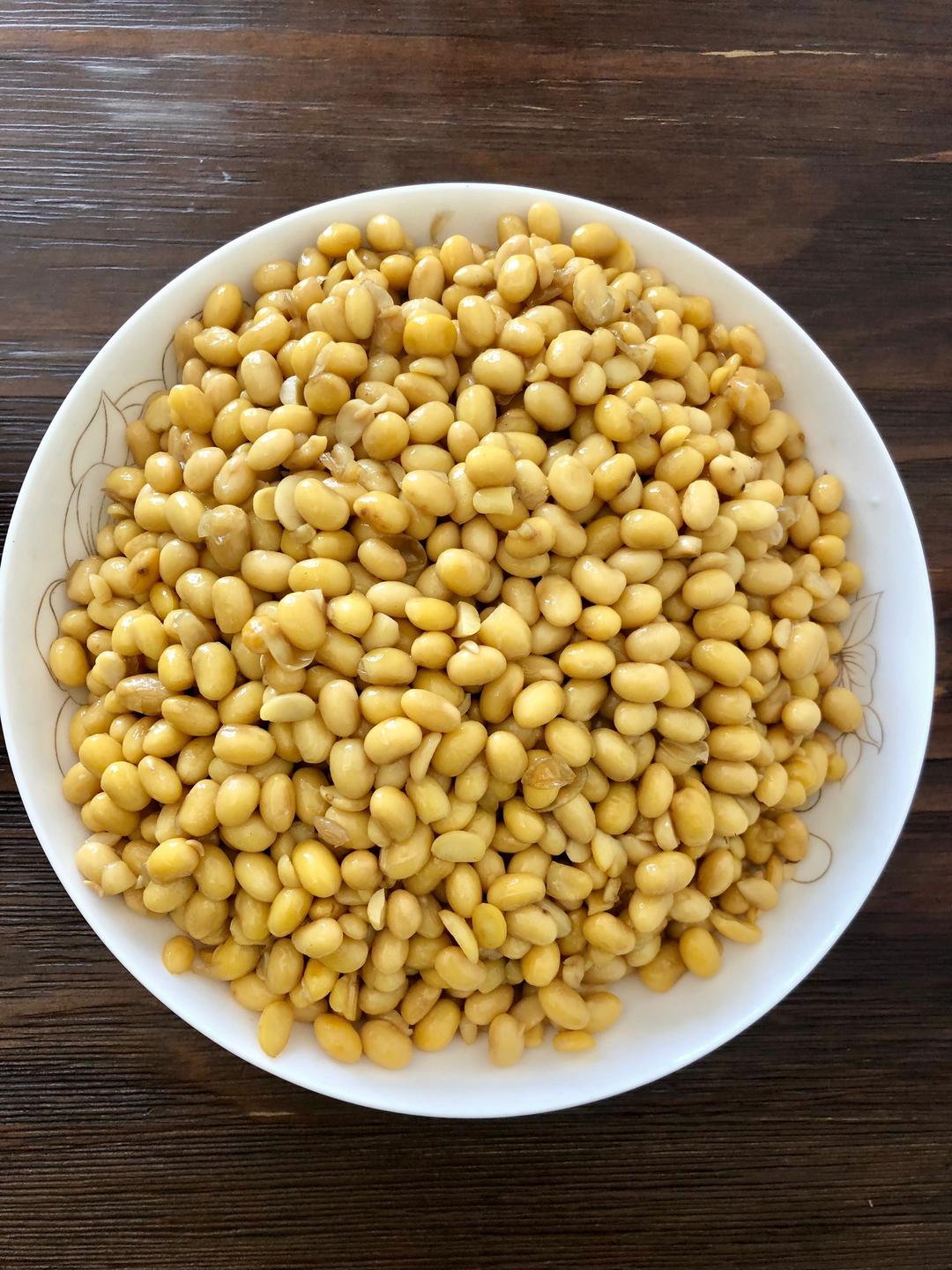 【素炒黄豆的做法步骤图,素炒黄豆怎么做好吃】慈心朵儿_下厨房