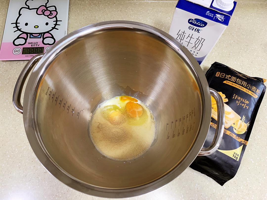 纯奶手撕吐司的做法 步骤1