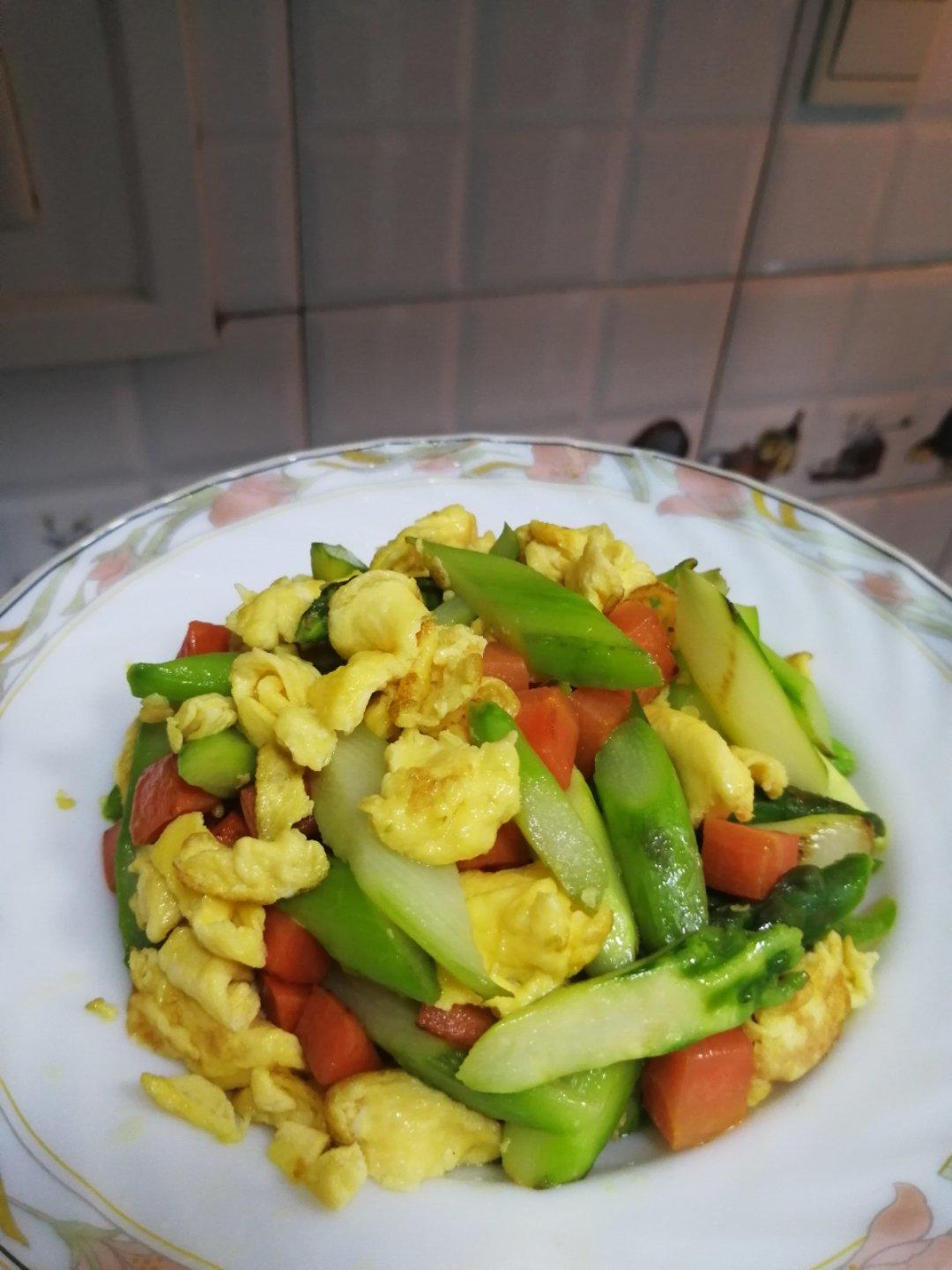 芦笋胡萝卜炒蛋（无油veggie)