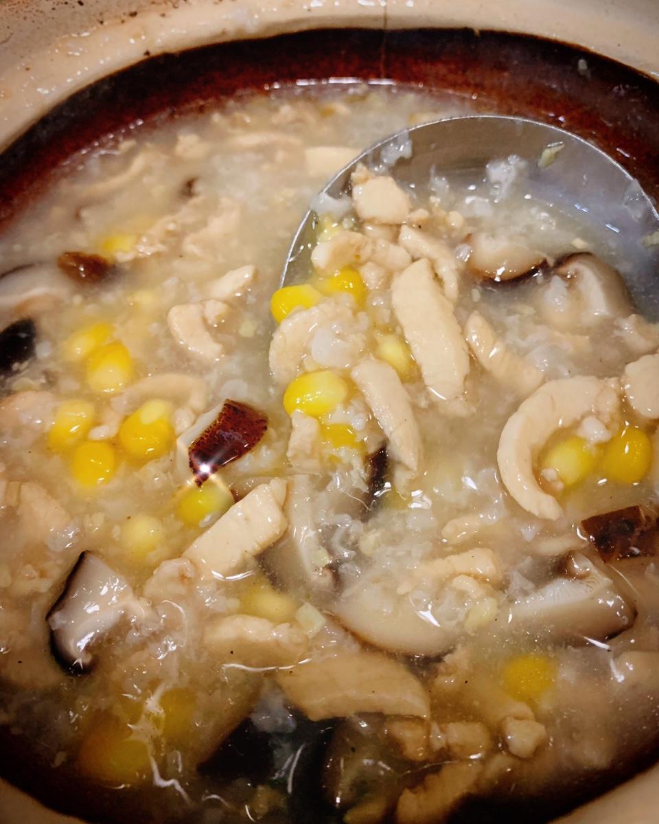 香菇鸡肉粥
