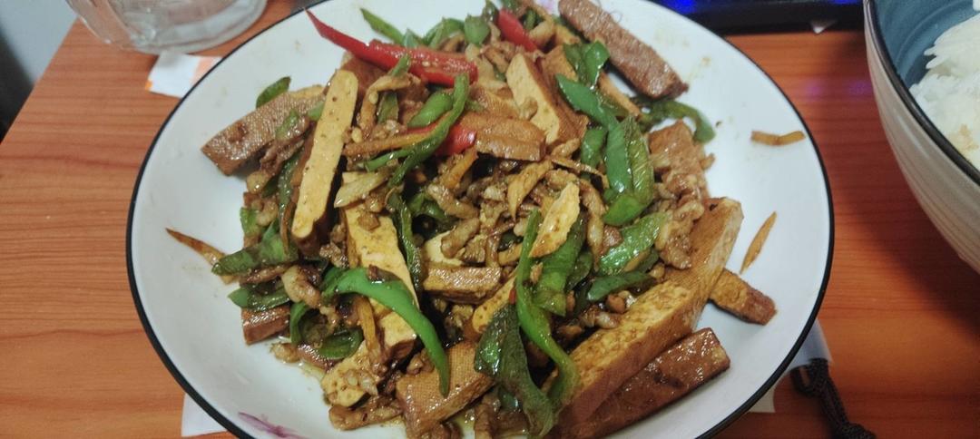 青椒肉丝炒香干