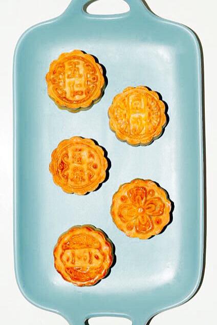 广式月饼—蛋黄莲蓉月饼