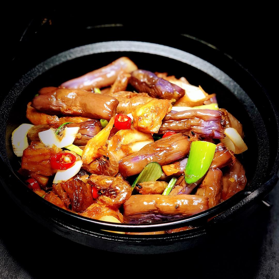 鹏妈在奔跑做的咸鱼茄子煲