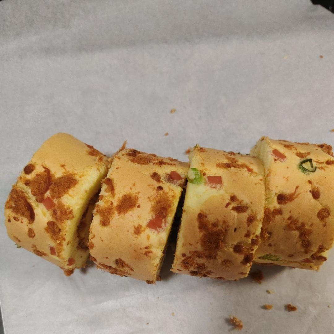 美味肉松卷-简单不开裂，零失误的蛋糕卷