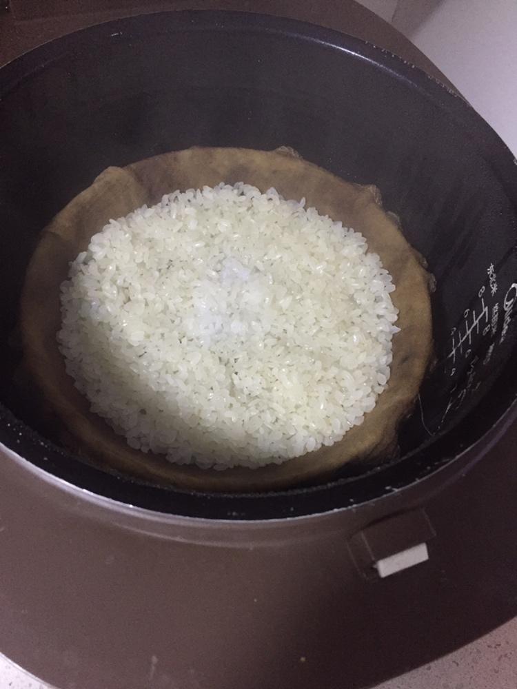 电饭煲蒸糯米饭的做法 步骤5