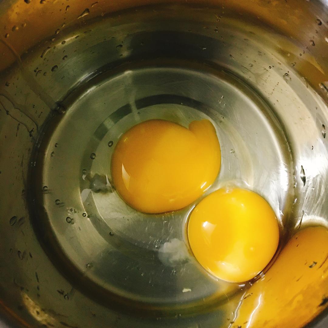 生酮牛油果鸡蛋饼的做法 步骤1