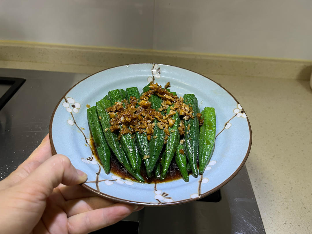蒜蓉秋葵的做法