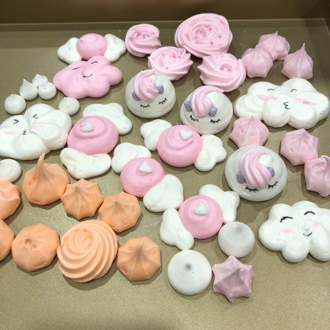 小丑潘潘做的15种趣味蛋白糖装饰及应用