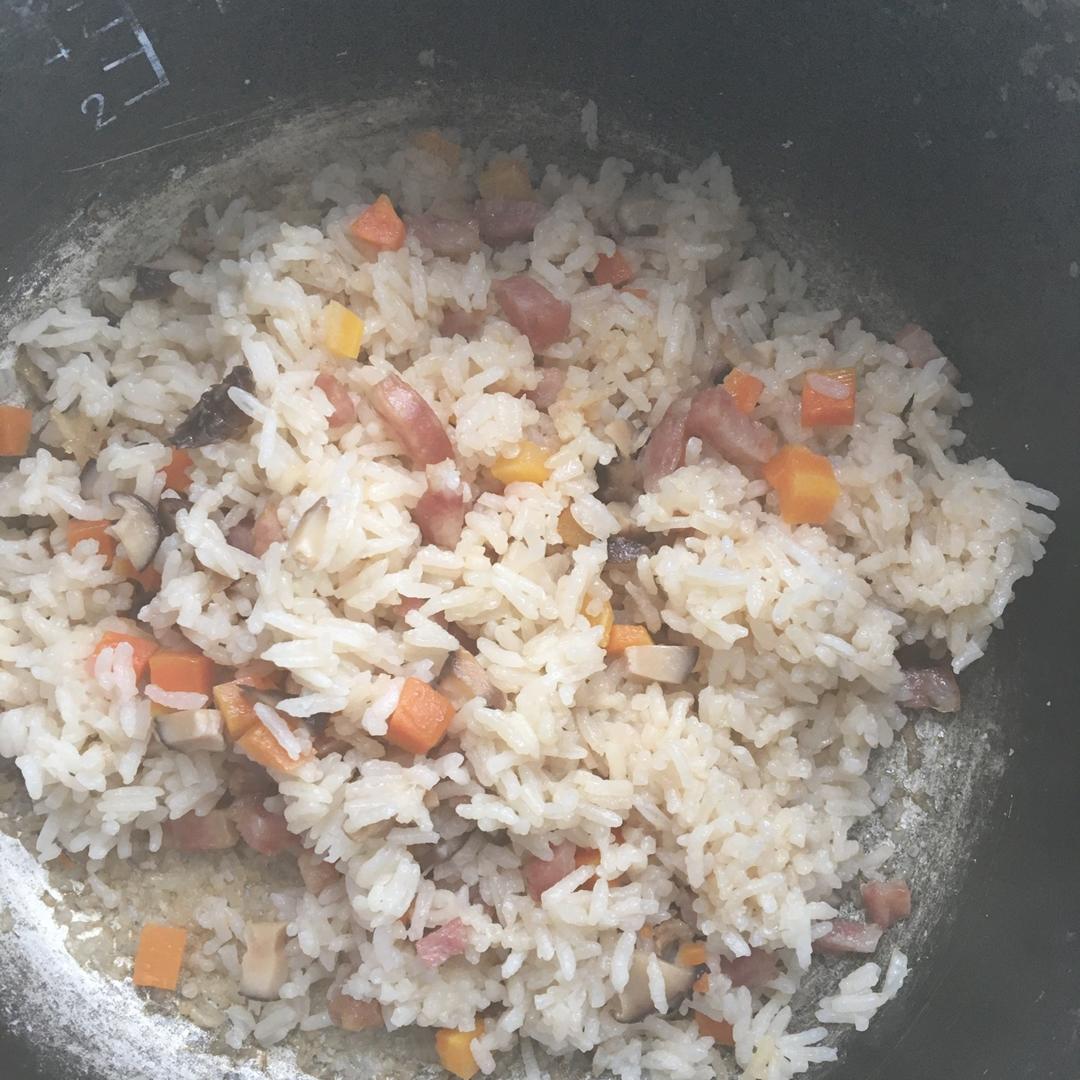 电饭锅煲仔饭