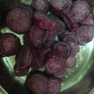 紫薯和红豆冰皮月饼的做法 步骤2