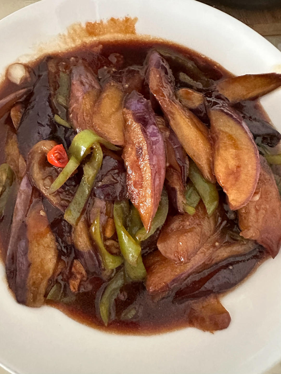 红烧茄子（佐西红柿尖椒）