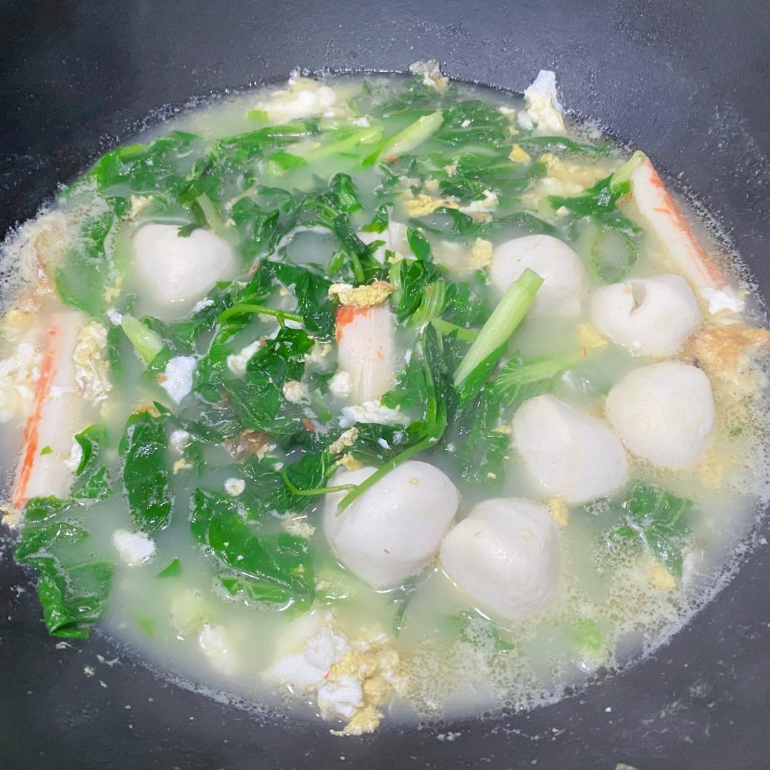 春天最鲜的汤#虾仁艾草蛋汤