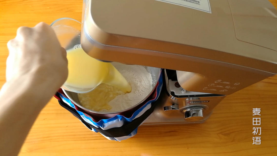 纯奶手撕吐司的做法 步骤1