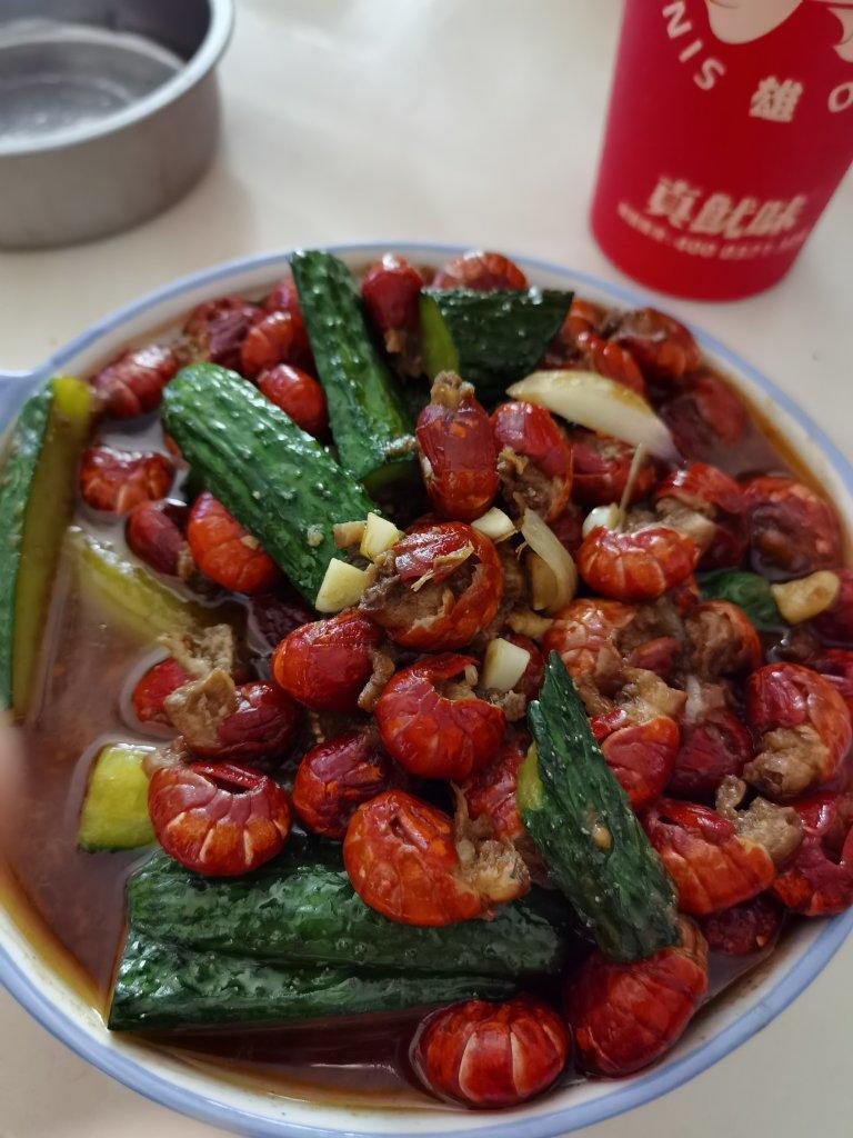 吮指蒜香虾尾