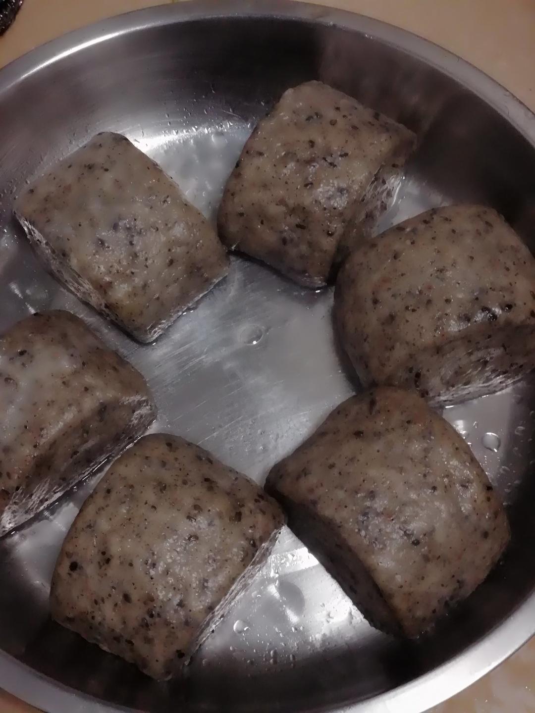 奶香黑芝麻刀切馒头