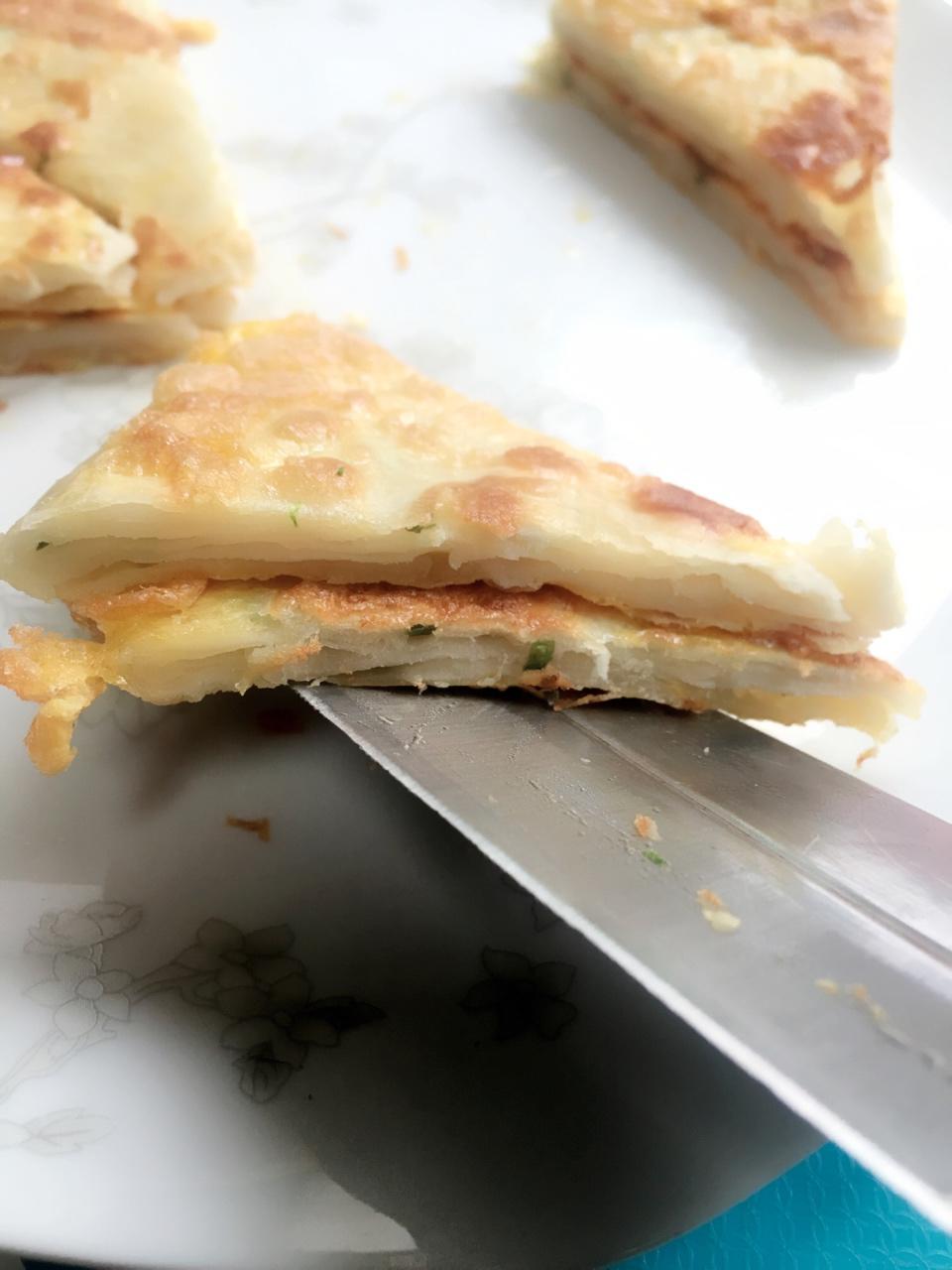 鸡蛋葱油饼                  （更新饼坯保存方法）