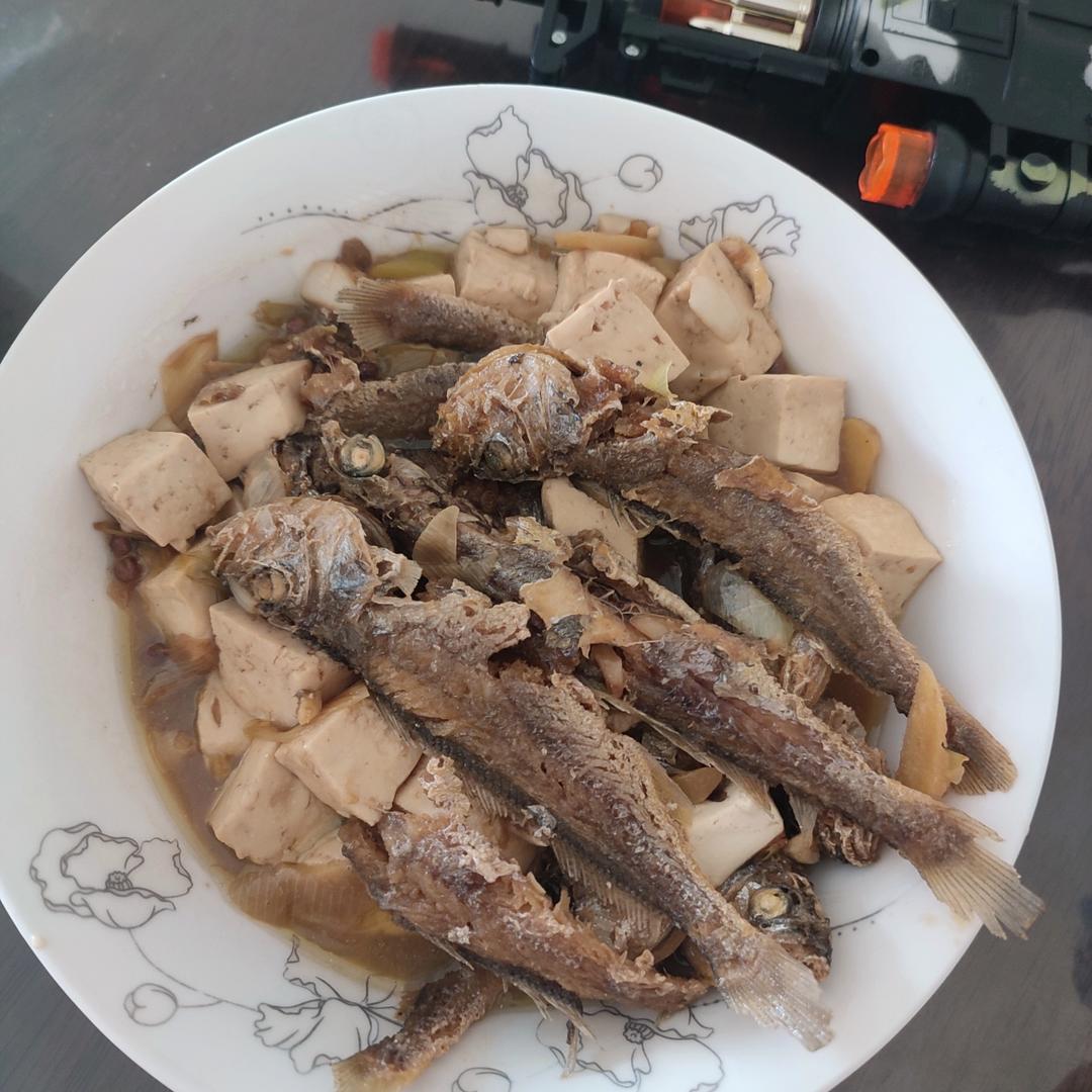 家常小黄鱼炖豆腐