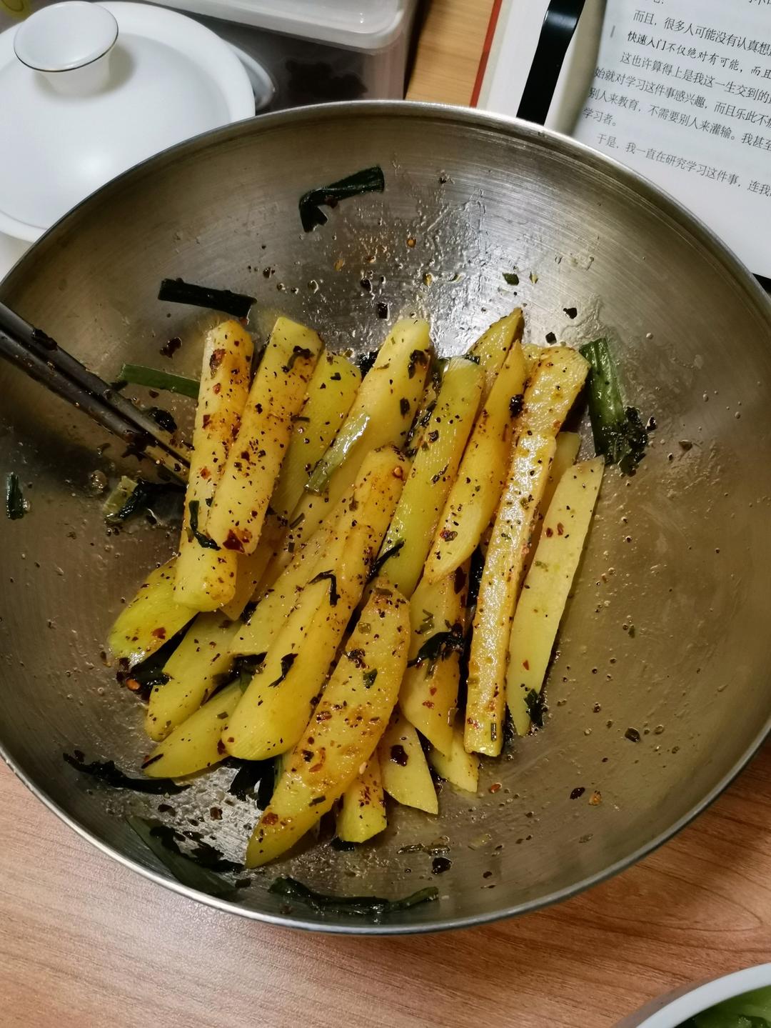 好吃到女朋友再也不会点外卖的天蚕土豆（狼牙土豆也是它）