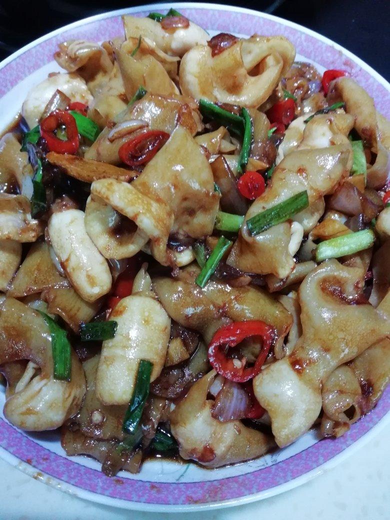 香辣爆炒鱼泡