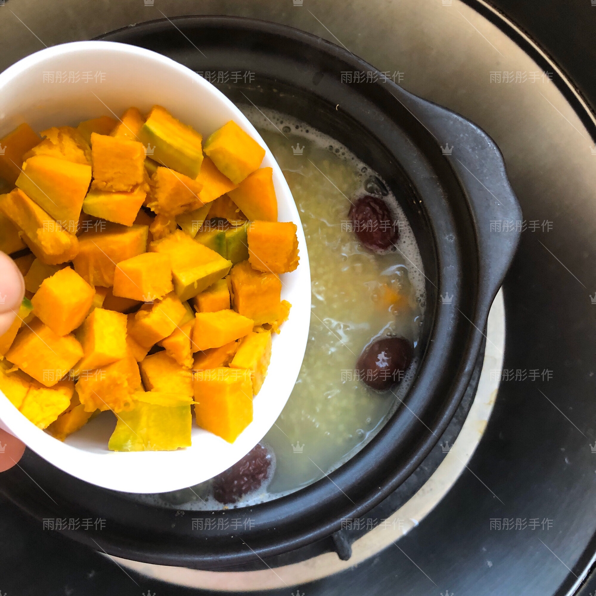 🔥 秋季养生粥‼️教你做健脾养胃的小米南瓜粥‼️的做法 步骤5