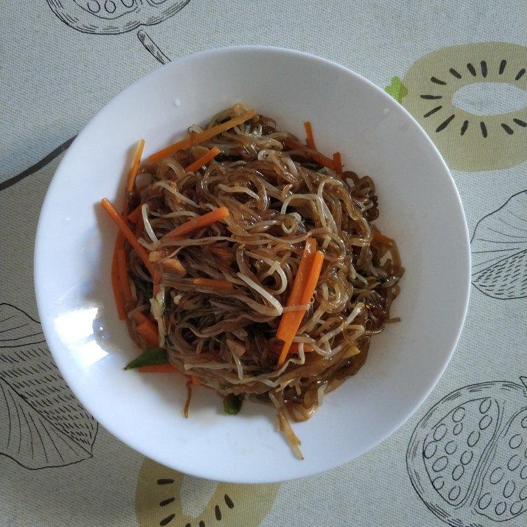 豆芽炒粉丝