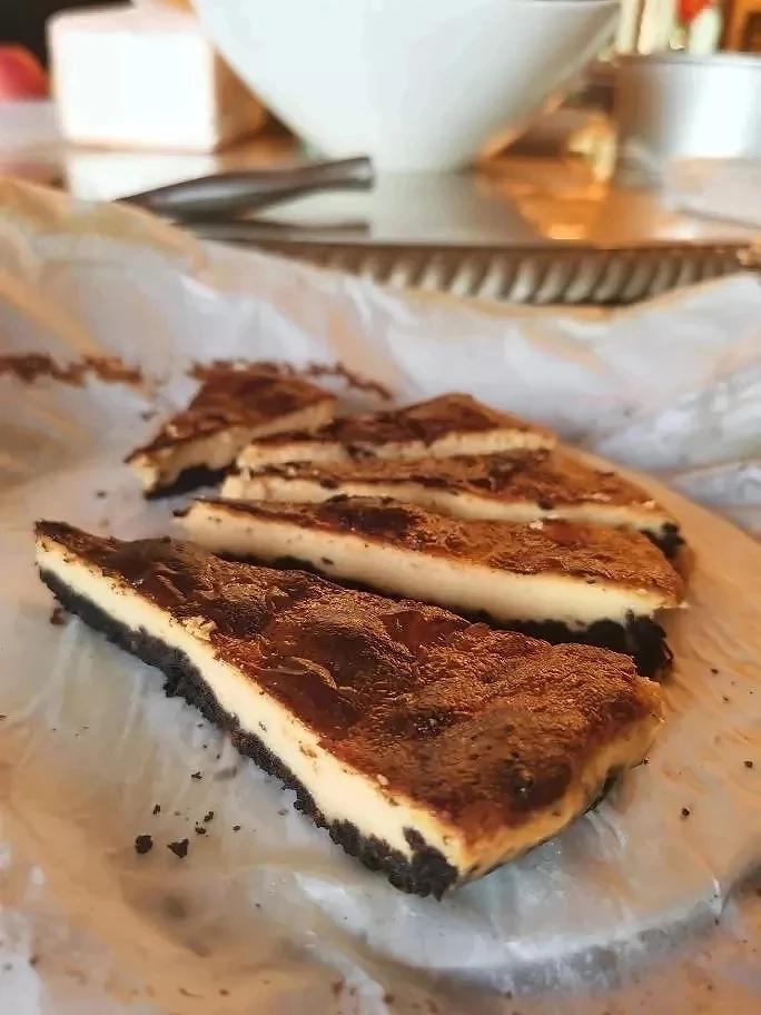 （茅屋奶酪版） 巴斯克烧焦芝士蛋糕｜超低卡、简单无脑