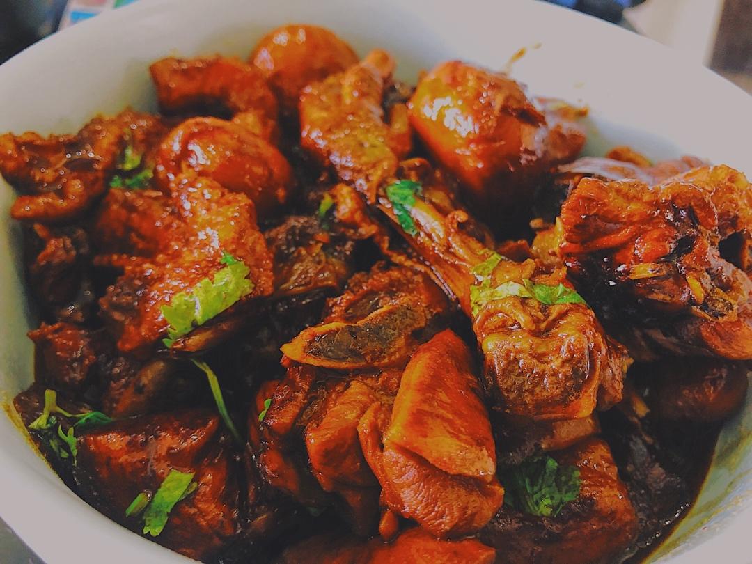 土豆炖鸡块