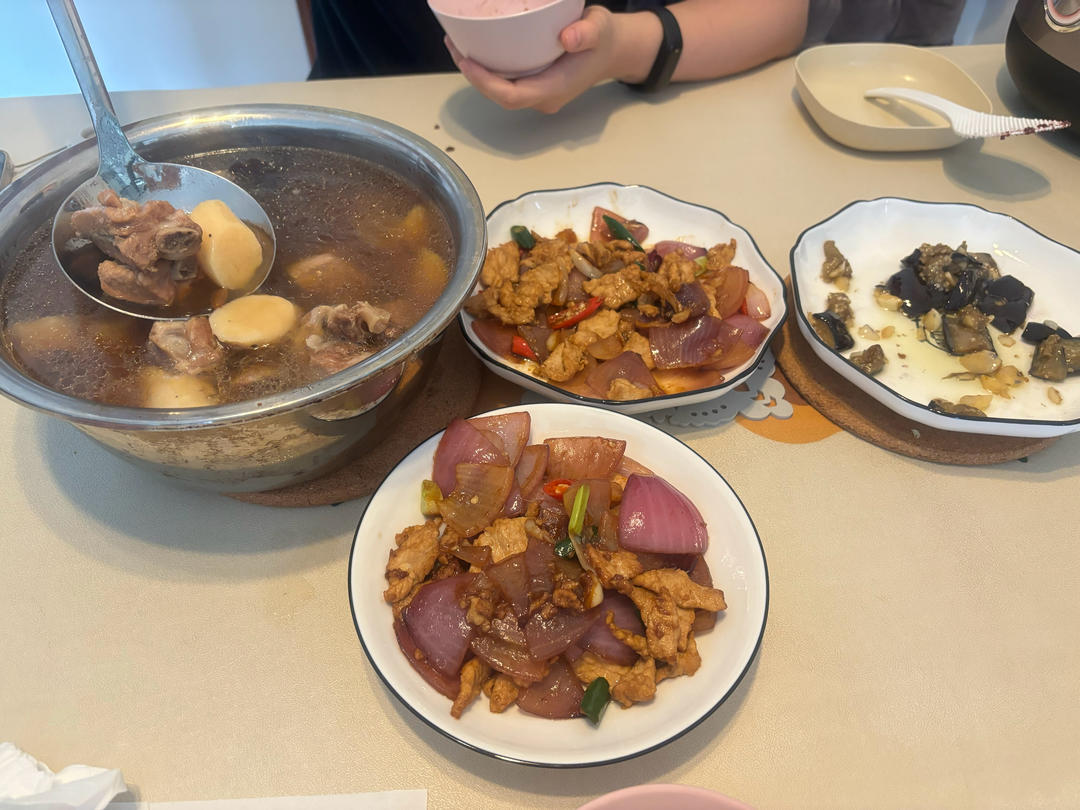 洋葱炒肉片