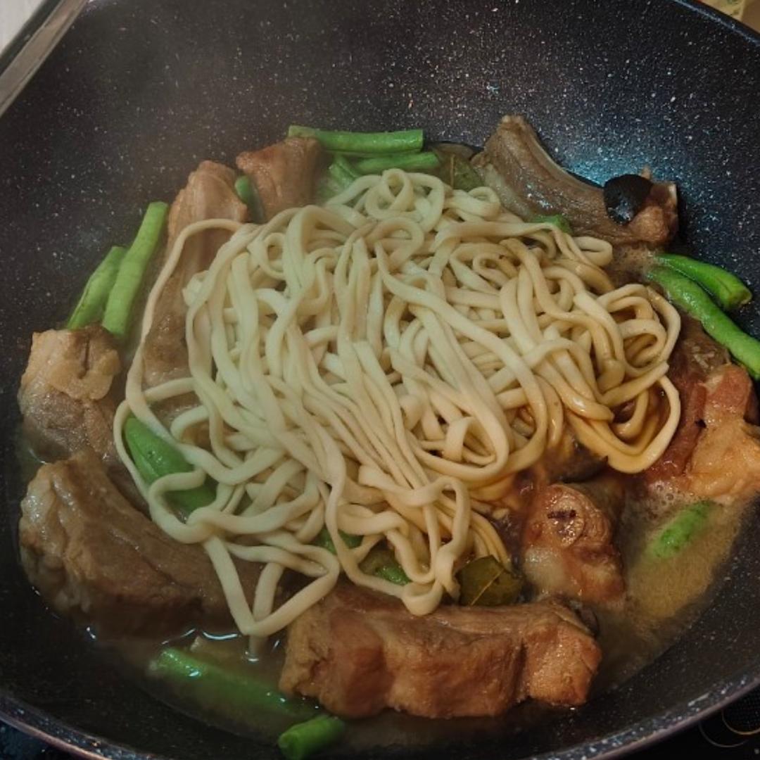 排骨豆角焖面