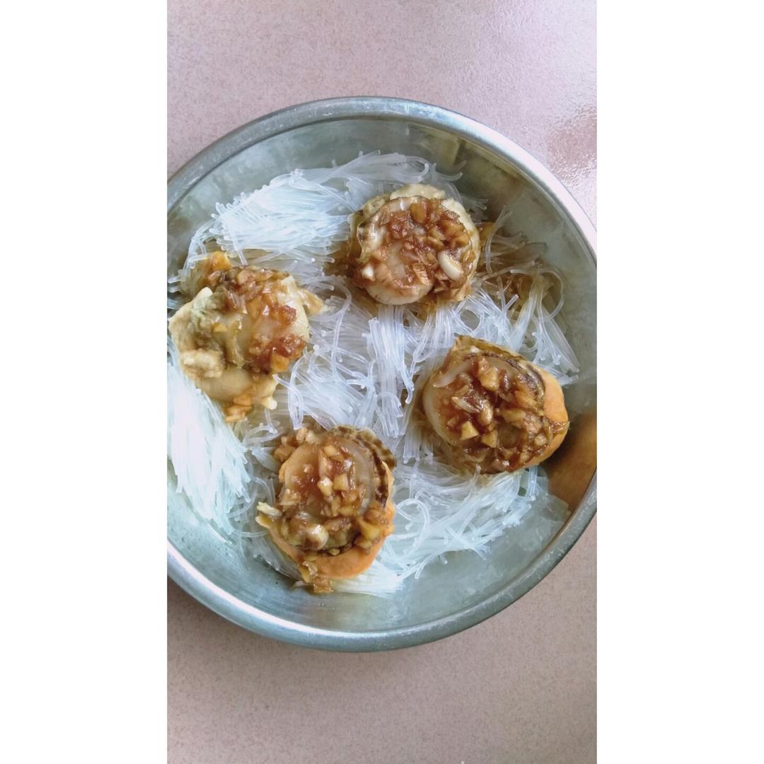 蒜蓉粉丝蒸扇贝
