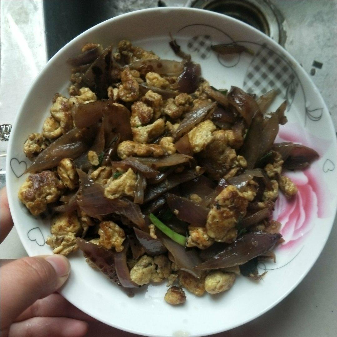 简单又好吃的洋葱炒鸡蛋