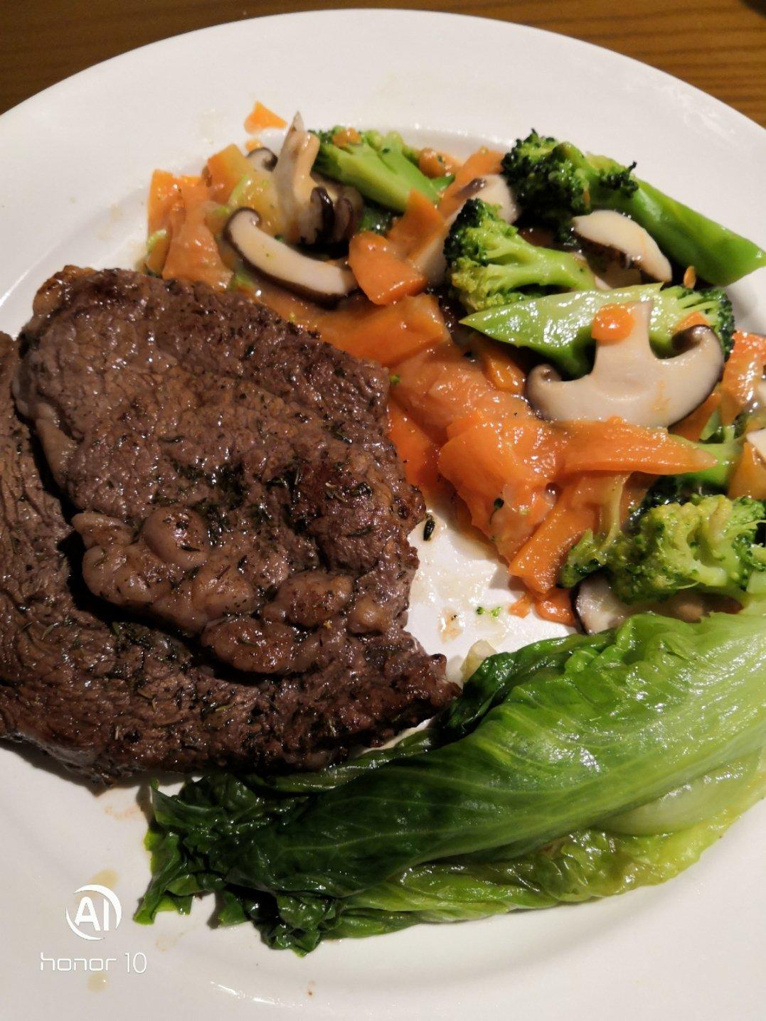 好吃到哭的煎牛排