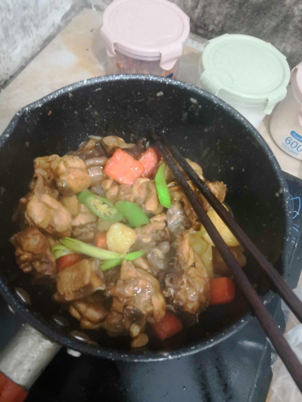 香菇炒鸡肉