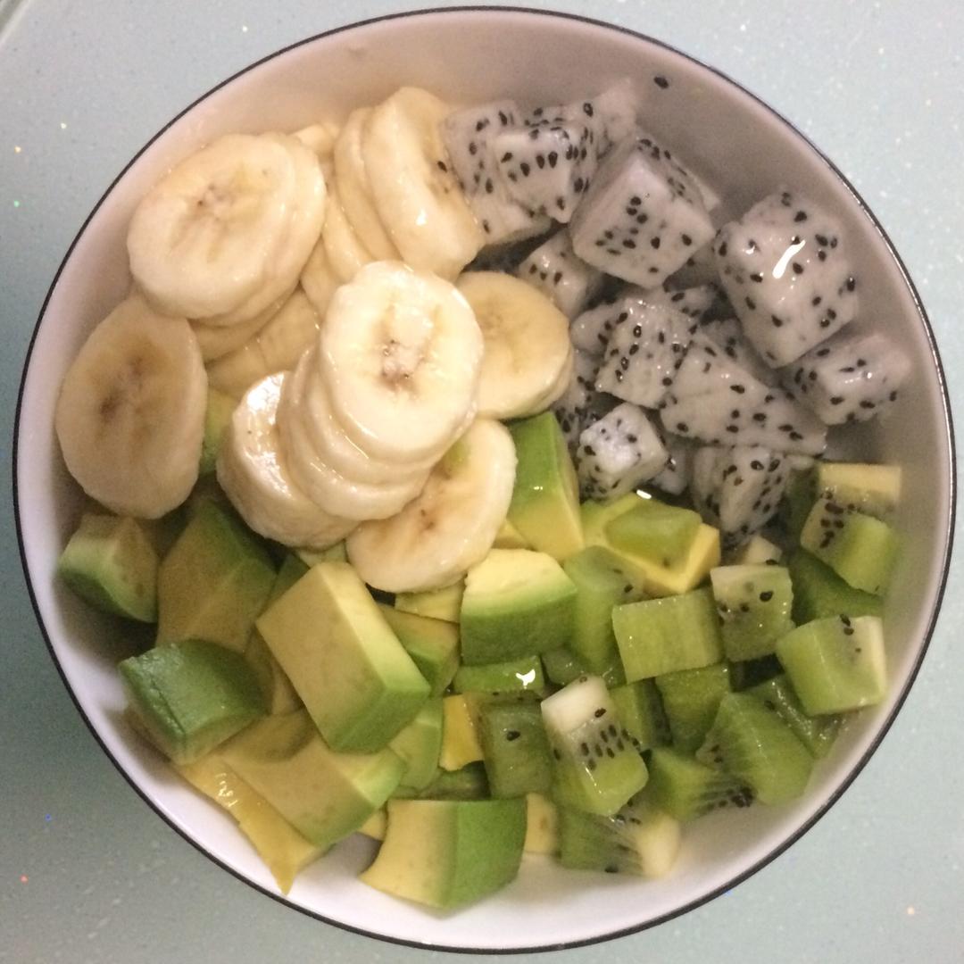 璇子大人做的就是吃水果