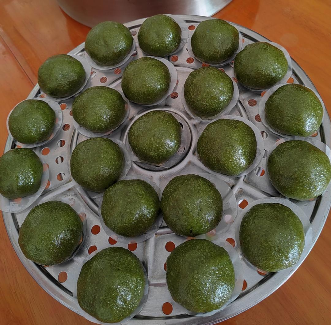 清明必吃的艾草青团