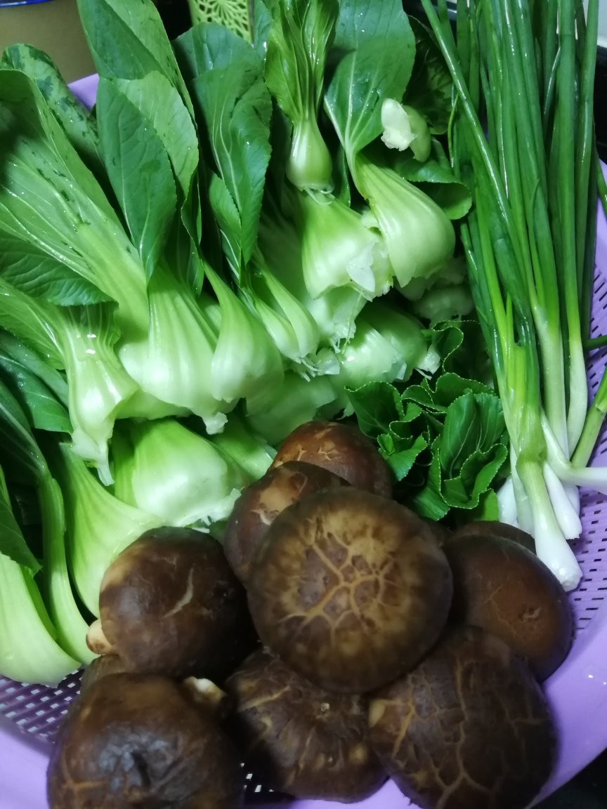 香菇油菜包子