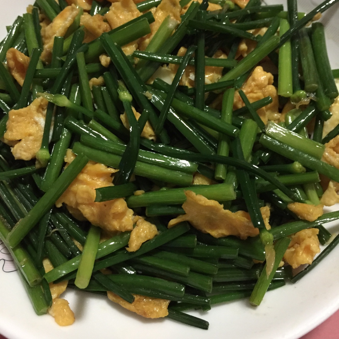 韭菜花炒鸡蛋