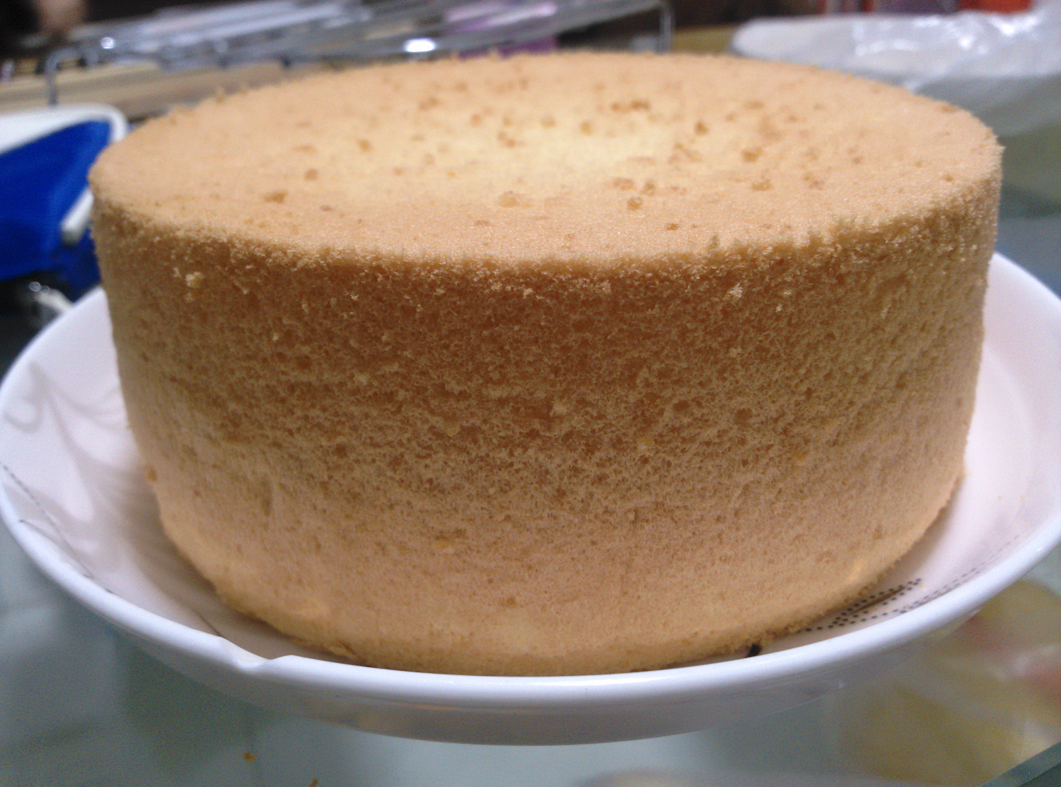 超简单完美戚风蛋糕（6寸2蛋）附打发、翻拌、脱模视频